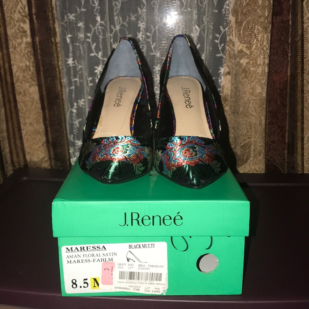 J.Reneé women’s heels size 8.5